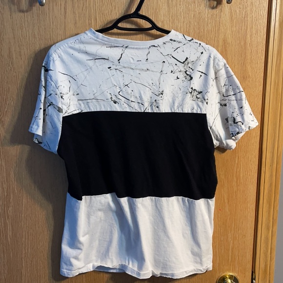 Men’s shirt size Medium US - Picture 2 of 2